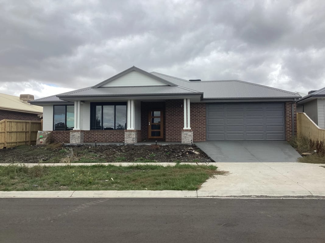 Room for Rent in VIC 215, Flexible with