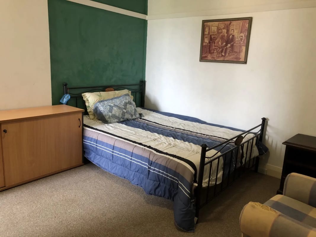 Room for Rent in Lane Cove, Sydney 275, Furnished...