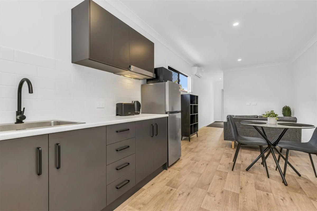 Studio for Rent in Tingalpa, Brisbane 380, Furnis...