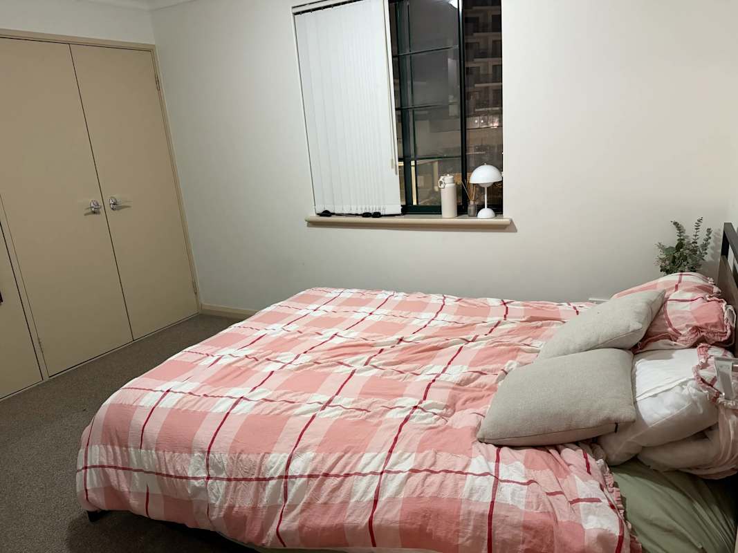 Room for Rent in West Perth, Perth | $300, Furnished... | Flatmates.com.au
