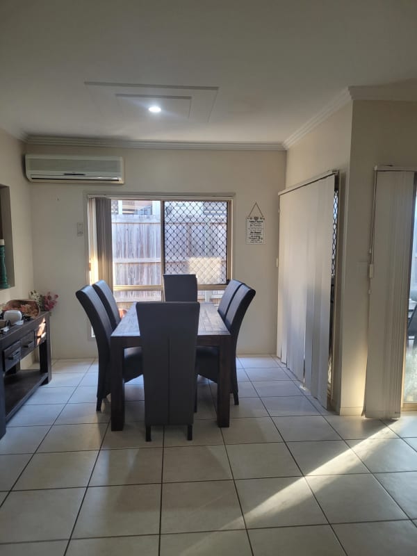Room for Rent in North Lakes, Brisbane 250, Unfur...