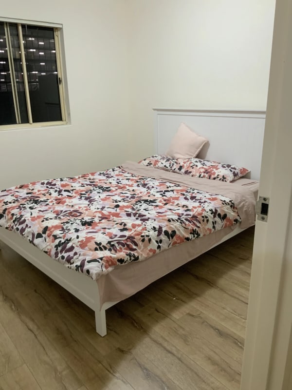Room for Rent in Camperdown, Sydney 300, Furnishe...