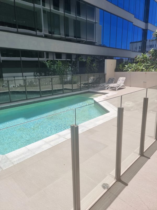 Room for Rent in Newstead, Brisbane 350, Furnishe...