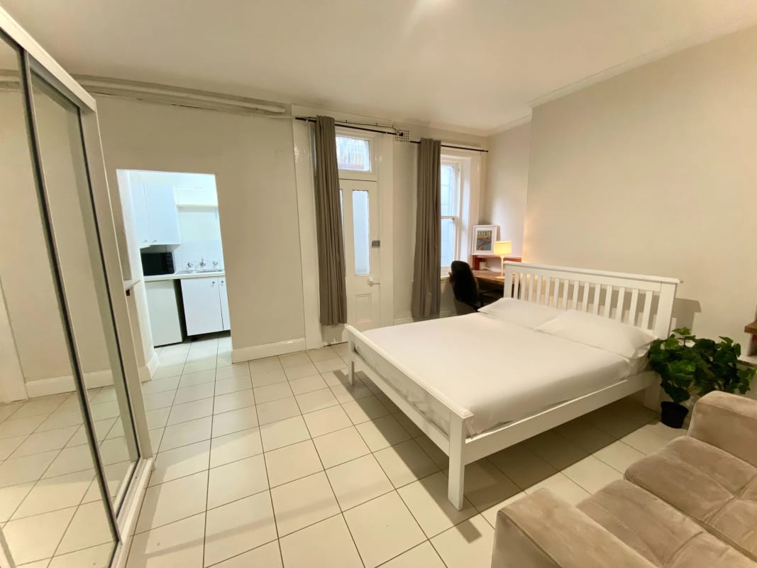 Room for Rent in Surry Hills, Sydney 360, Furnish...