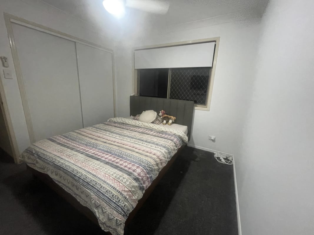 Room for Rent in Runcorn, Brisbane 250, Furnished...