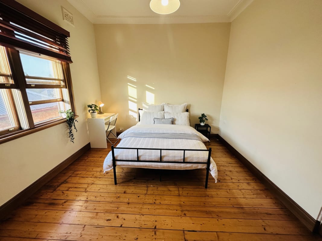 2 Rooms for Rent in Stanmore, Sydney 310320, Fur...