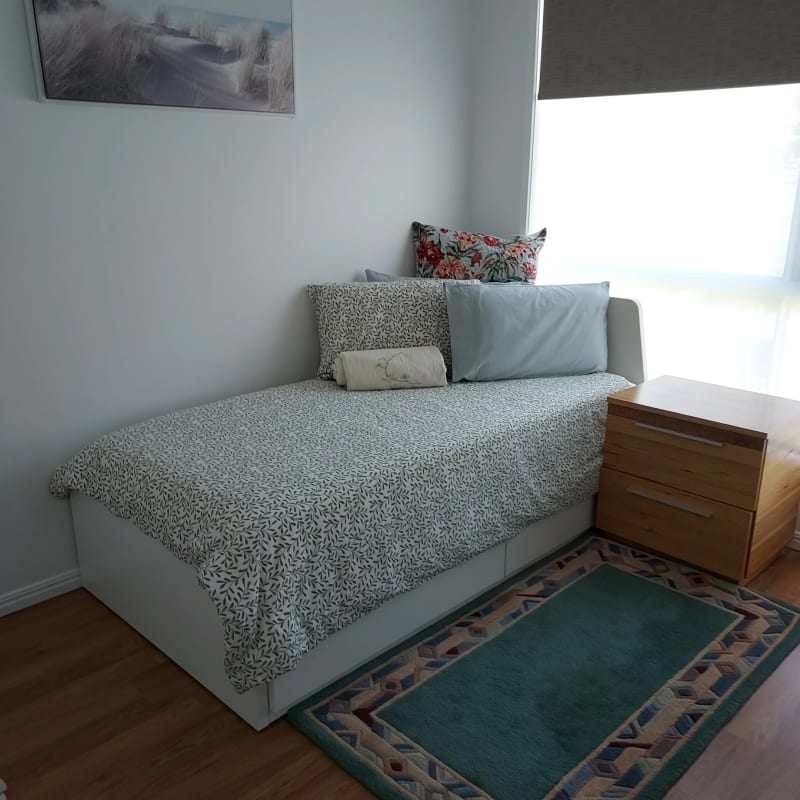 Room for Rent in Southport, Gold Coast 300, Furni...