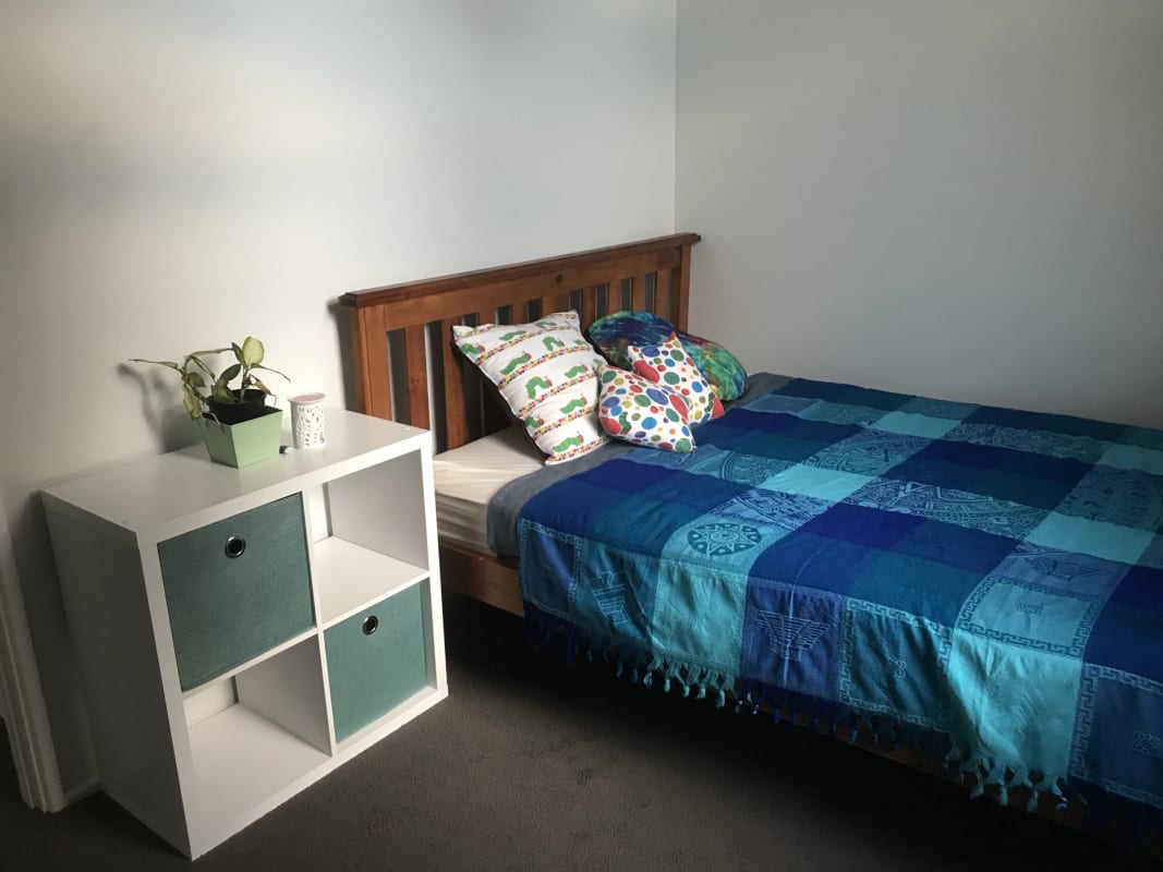 Room for Rent in Glossodia, Sydney 140, Furnished...