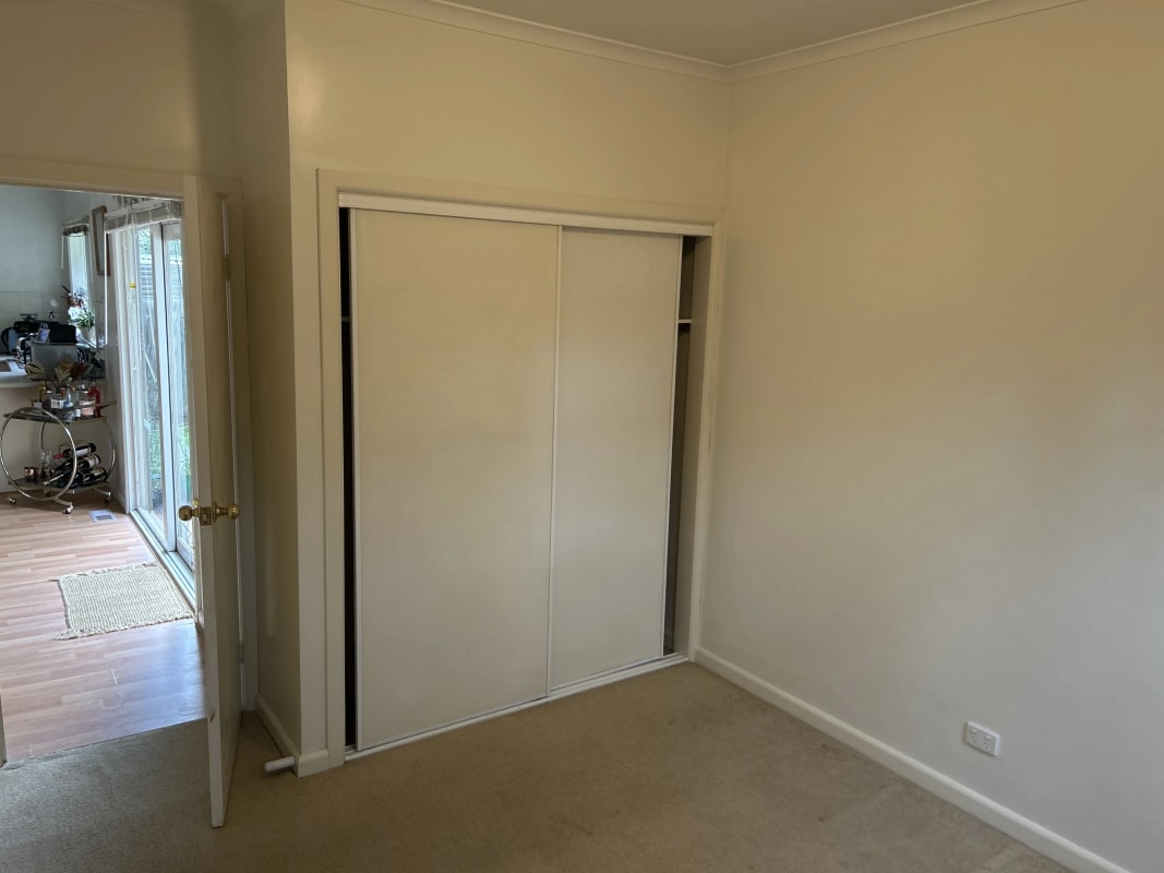 Room for Rent in Blackburn, Melbourne 195, Unfurn...