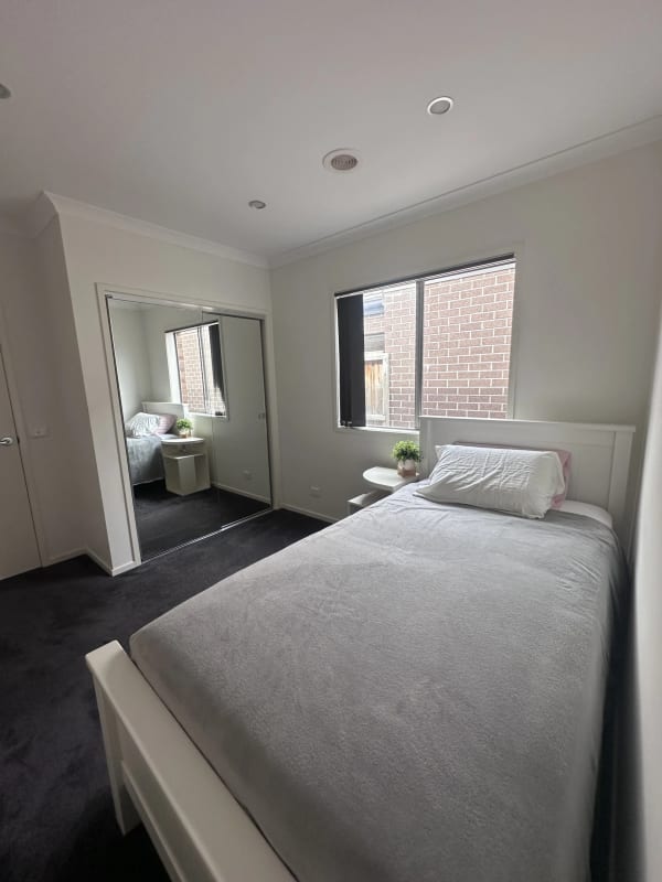 Room for Rent in Williams Landing, Melbourne 280,...
