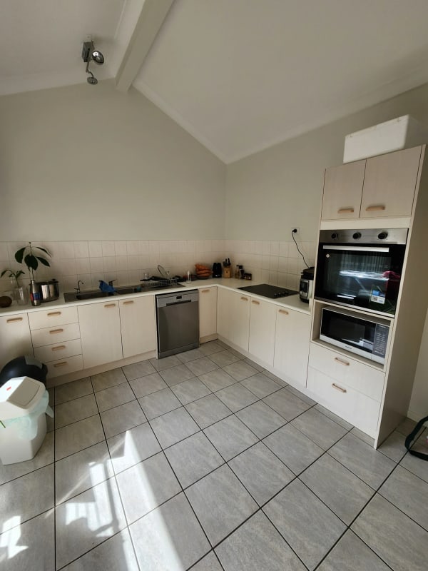 Room for Rent in Seven Hills, Brisbane 300, Flexi...