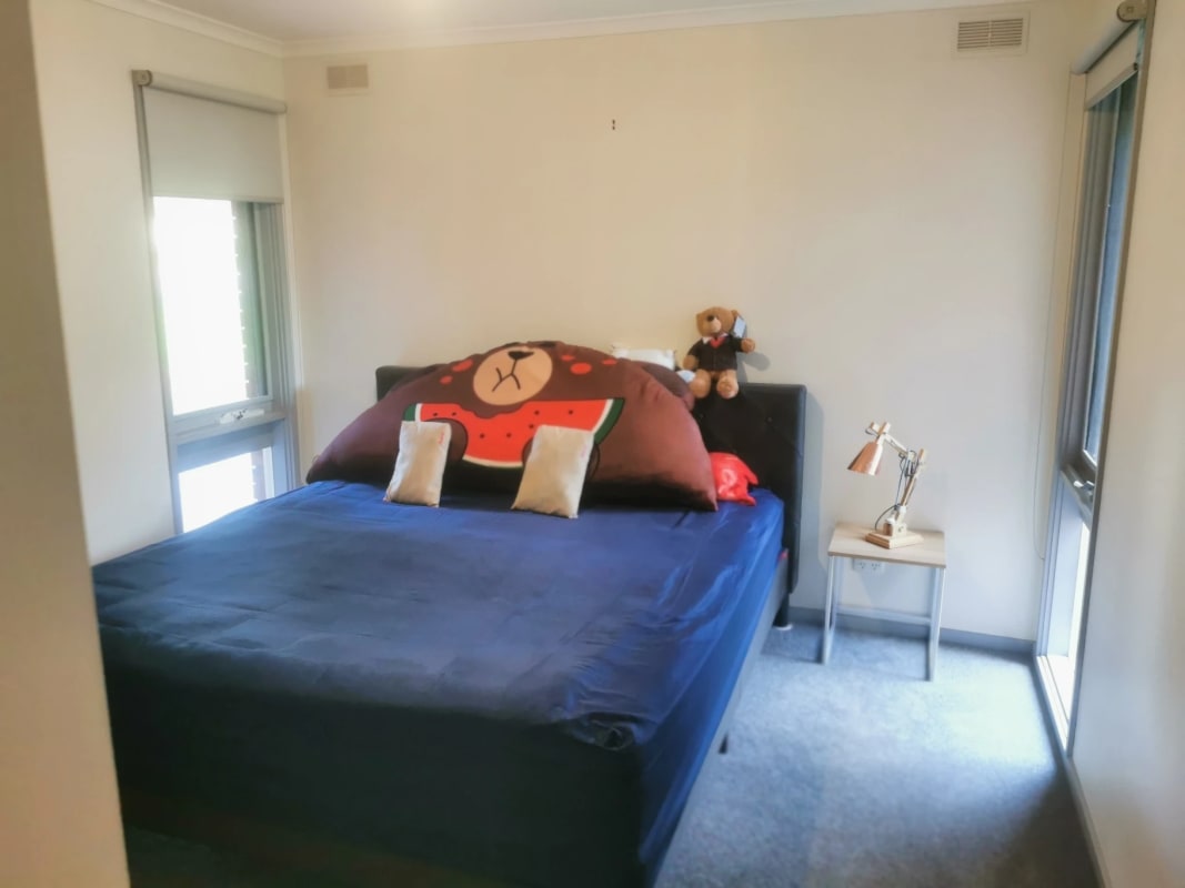 Room for Rent in Chirnside Park, Melbourne 250, F...