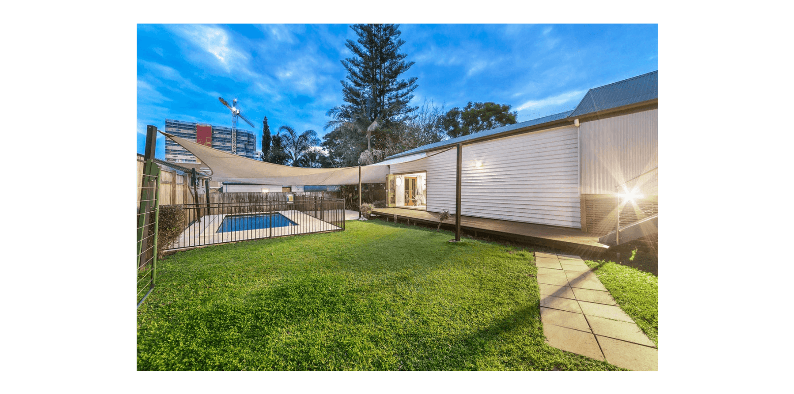 Granny Flat for Rent in East Brisbane, Brisbane 4...