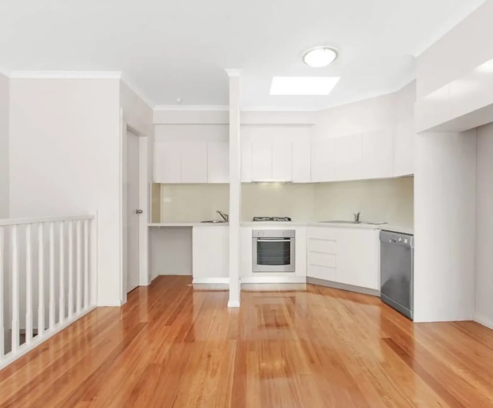 Room for Rent in Erskineville, Sydney 300, Unfurn...