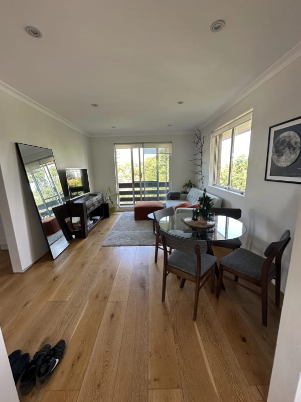 Room for Rent in Dee Why, Sydney 350, Unfurnished...