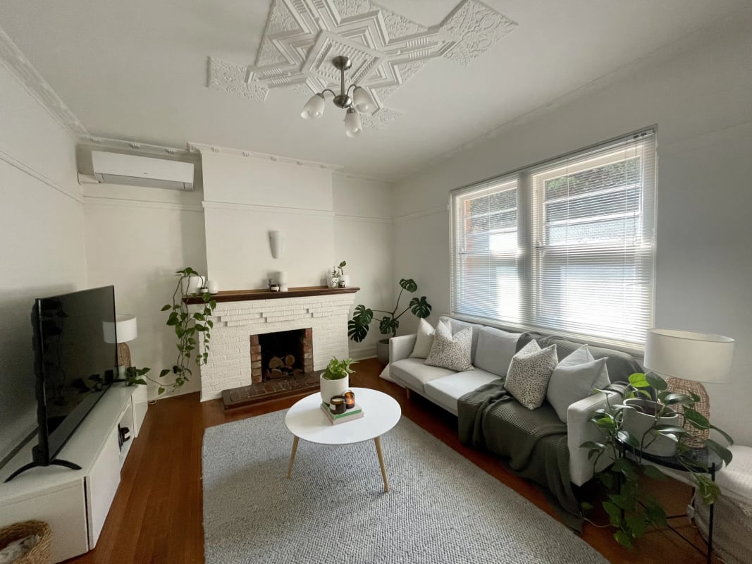 Room for Rent in Elwood, Melbourne 250, Unfurnish...