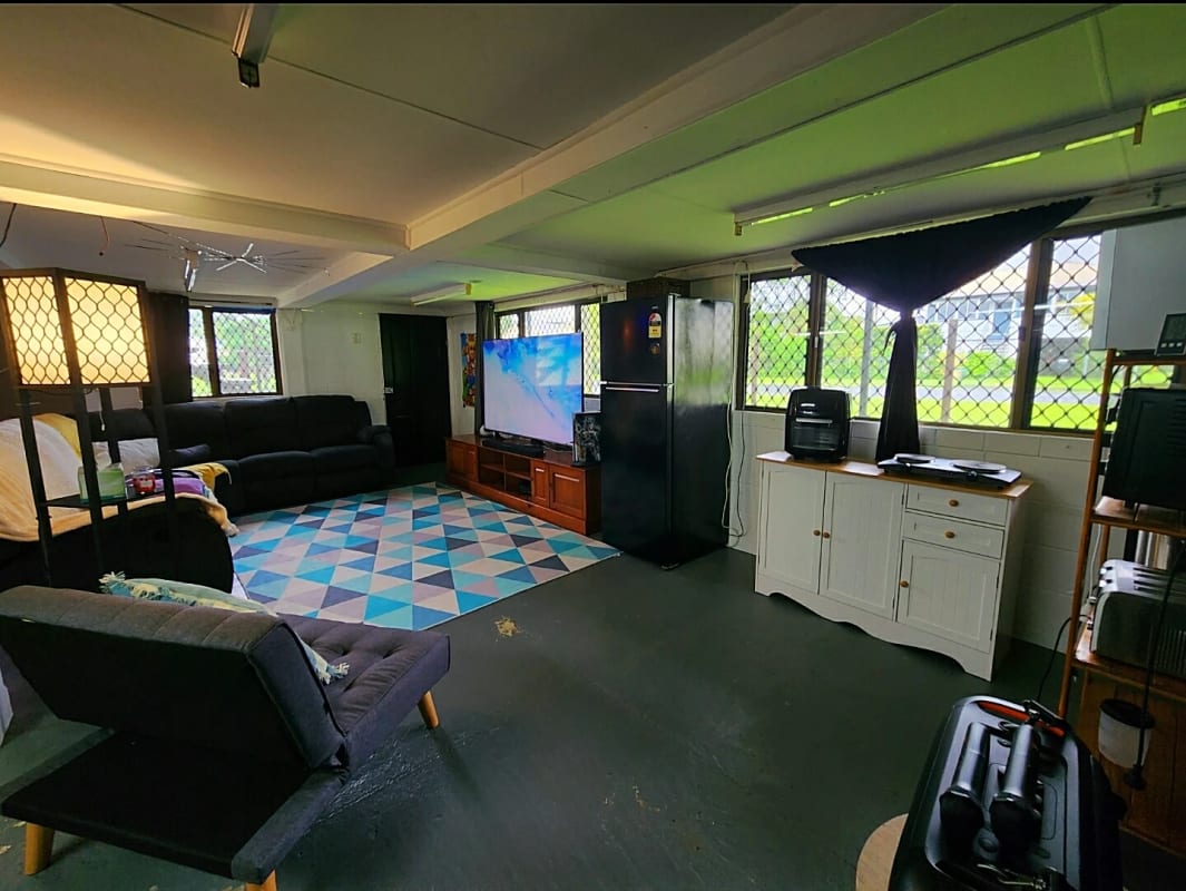 Studio for Rent in Babinda, QLD 300, Furnished, E...