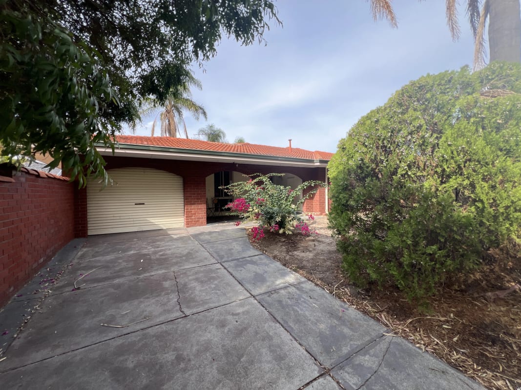 Room for Rent in Shelley, Perth 250, Flexible wit...