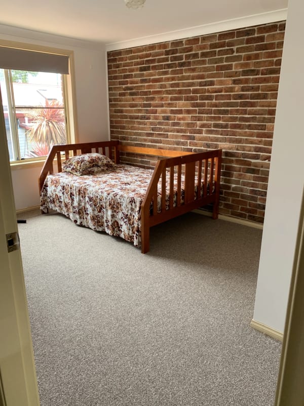 Room for Rent in West Wollongong, Wollongong 275,...