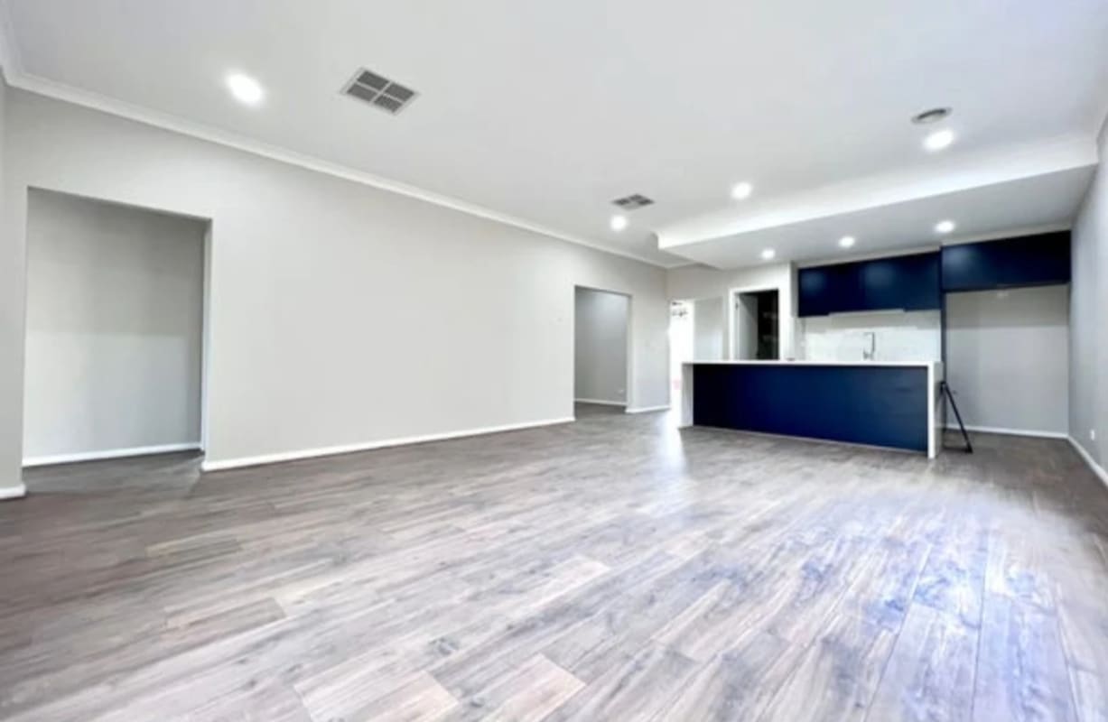 Room for Rent in Wyndham Vale, VIC 150, Unfurnish...