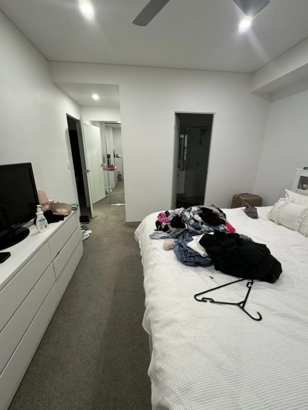 Room for Rent in Wollongong, Wollongong 320, Unfu...