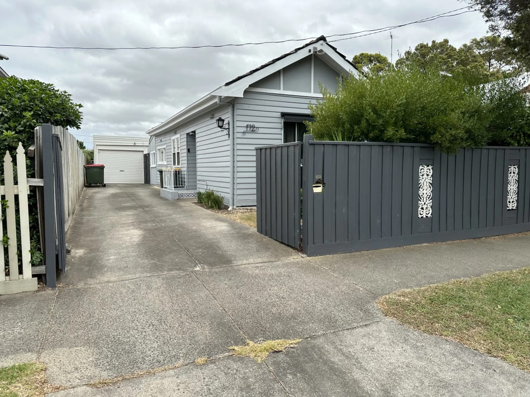 Room for Rent in East Geelong, Geelong 150, Furni...