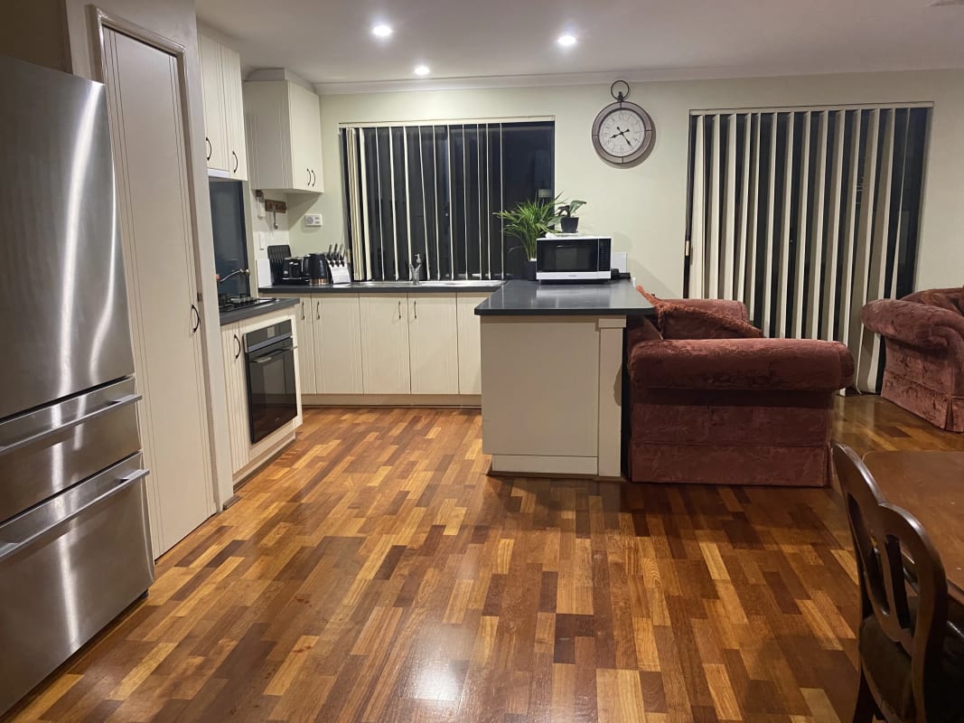 2 Rooms for Rent in Craigie, Perth 295, Flexible