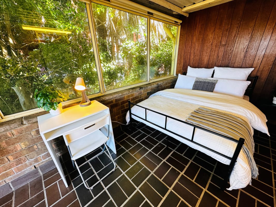 Room for Rent in Chatswood, Sydney 320, Furnished...