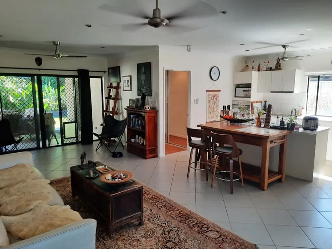 Room for Rent in Clifton Beach, Cairns 250, Furni...