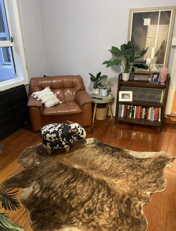 One Bed Flat for Rent in Camperdown, Sydney 375,