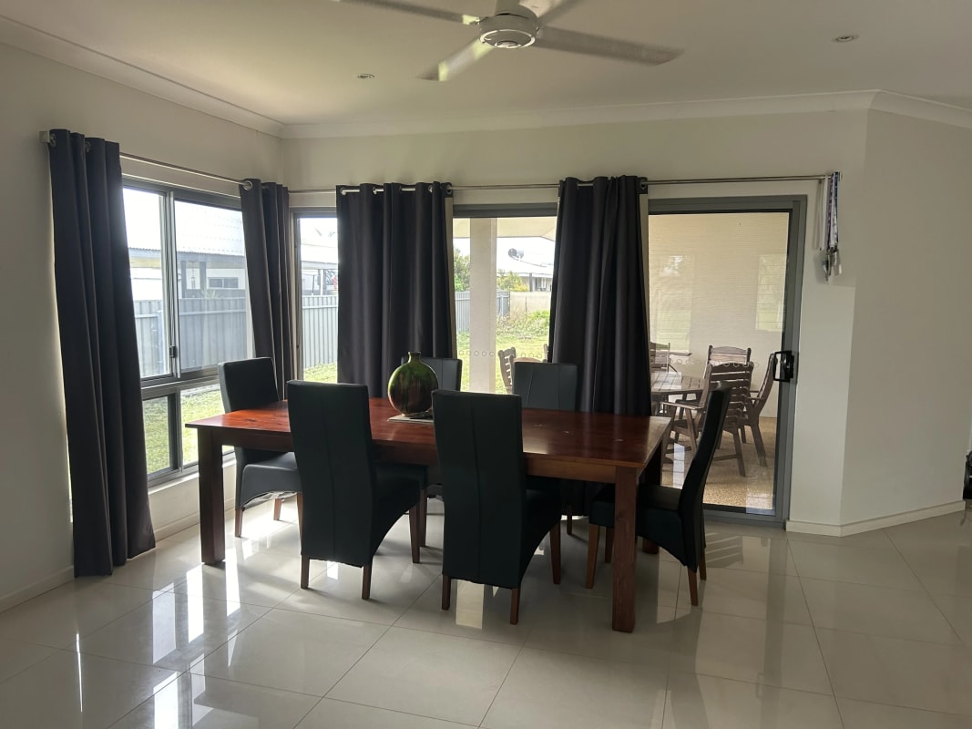 Room for Rent in Johnston, Darwin 350, Furnished,...