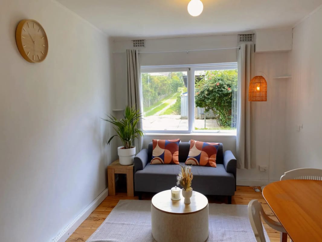 One Bed Flat for Rent in Hornsby, Sydney 350, Fur...