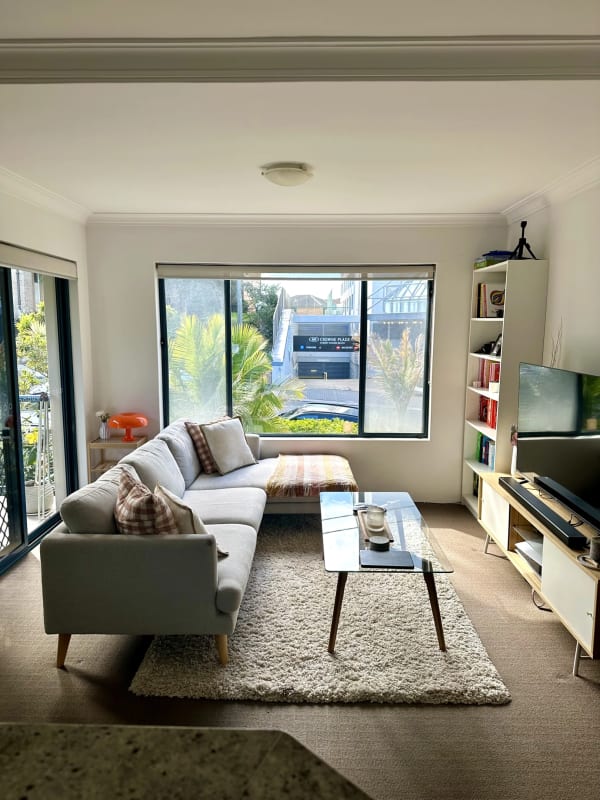 Room for Rent in Coogee, Sydney 400, Unfurnished,...