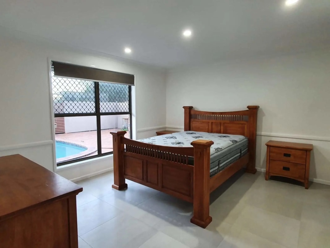 Room for Rent in Carindale, Brisbane 350, Furnish...