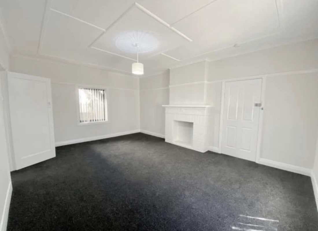 Room for Rent in Newcastle, Newcastle 215, Unfurn...