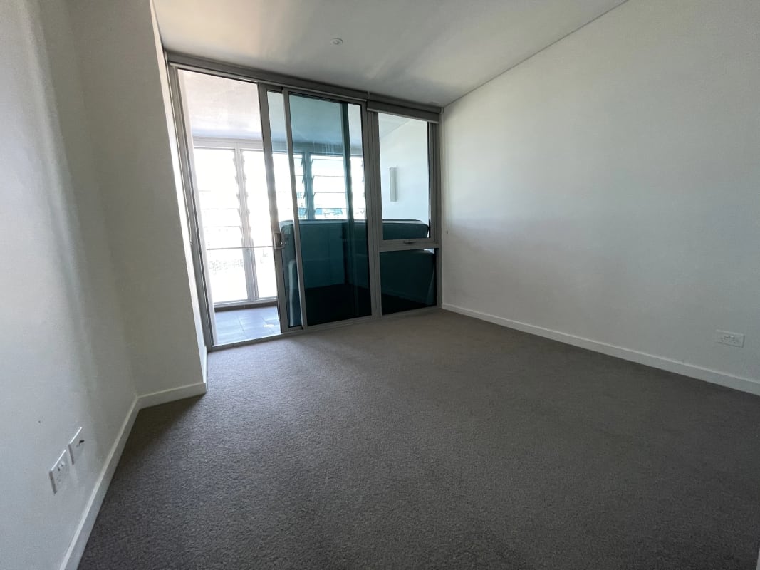 Whole Property For Rent In South Wharf Drive Docklands
