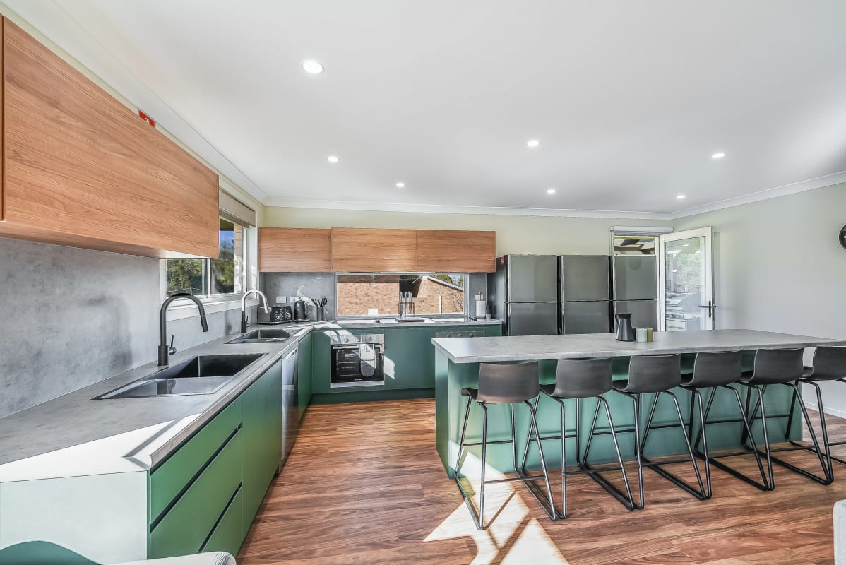 Room for Rent in Armidale, NSW 275, Furnished, En...