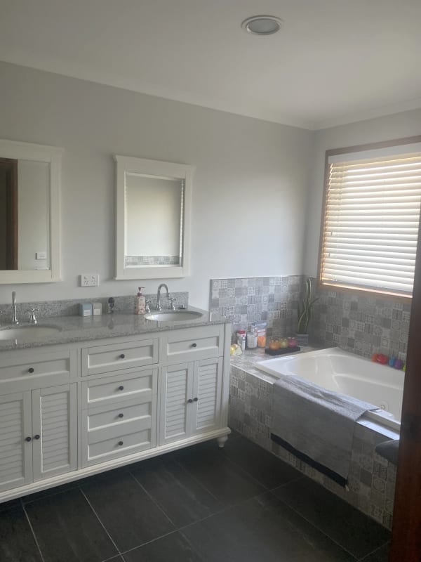 Room for Rent in Warrnambool, VIC 250, Unfurnishe...