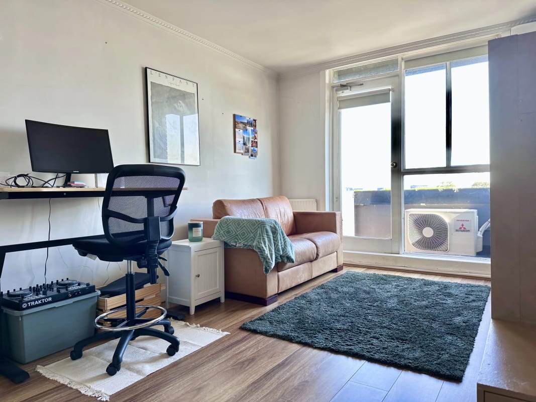 Studio for Rent in Toorak, Melbourne 480, Furnish...