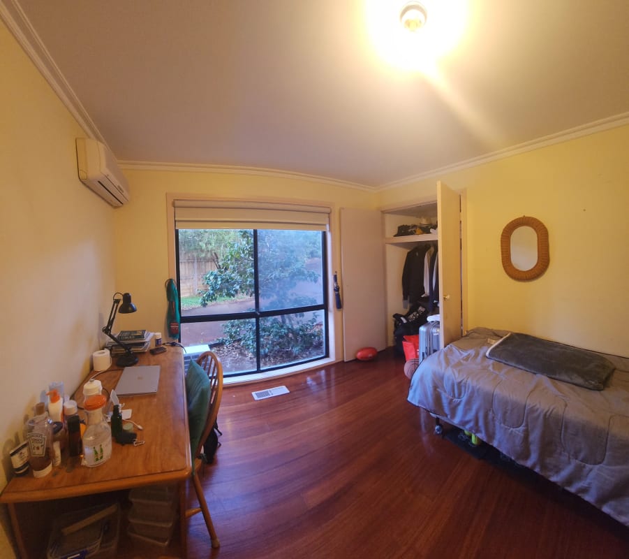 Room for Rent in Burwood, Melbourne 210, Furnishe...