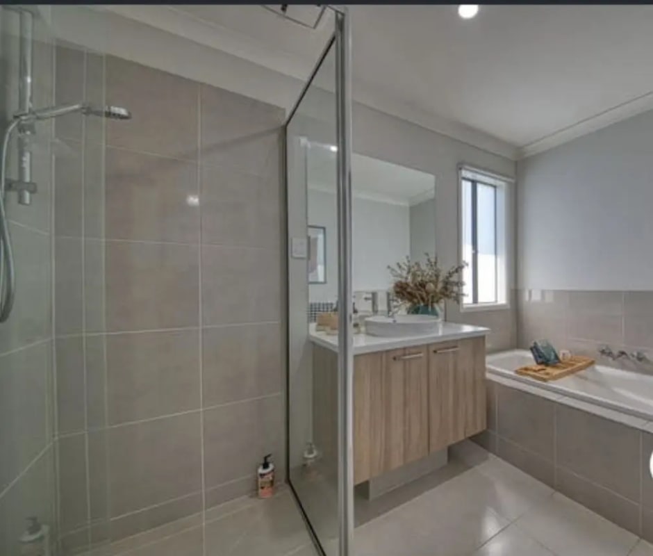 Room for Rent in Officer, VIC 250, Unfurnished, O...