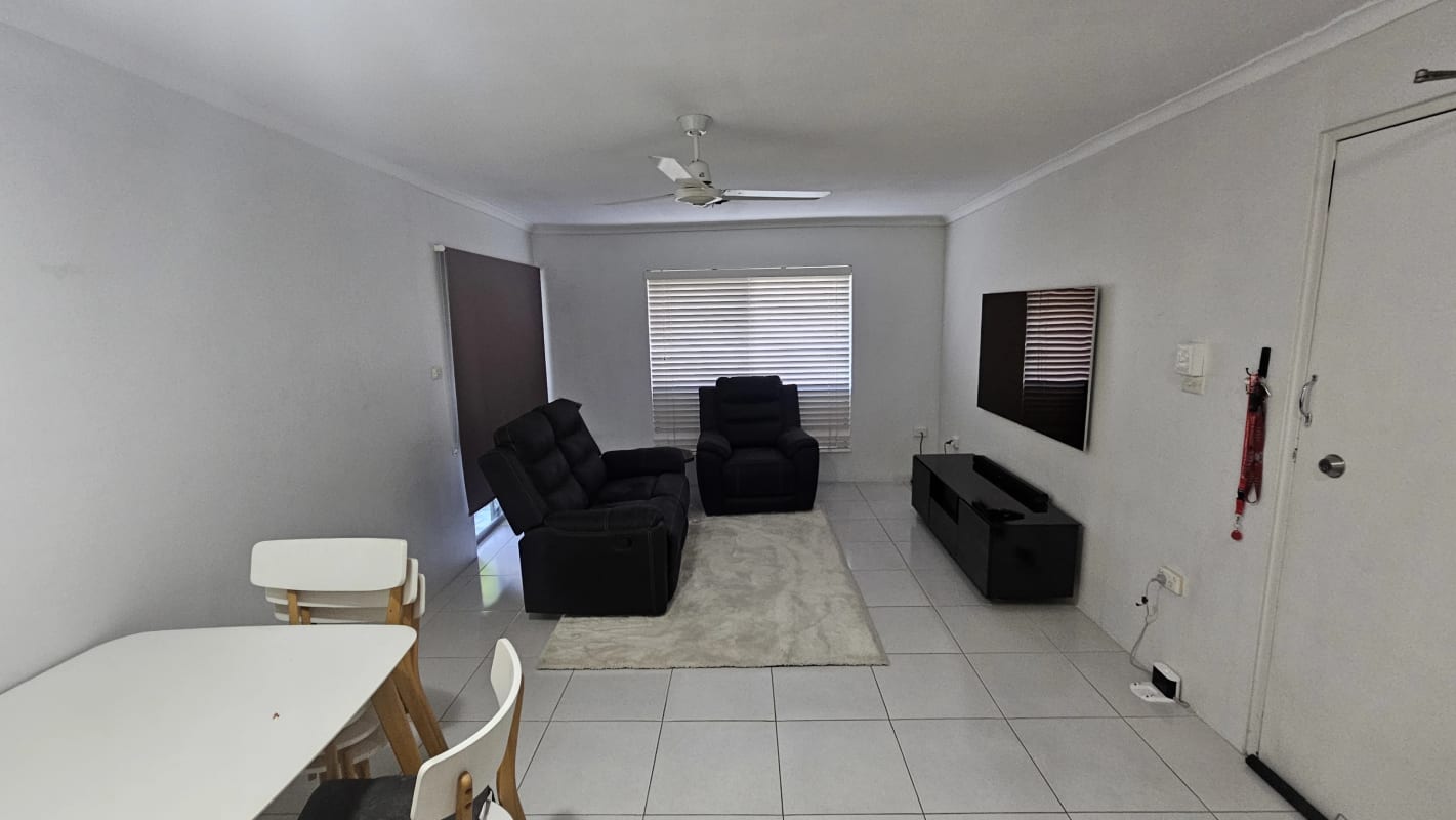 Room for Rent in Hyde Park, Townsville 380, Furni...