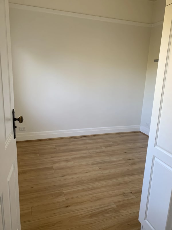 Room for Rent in Chatswood, Sydney 350, Furnished...