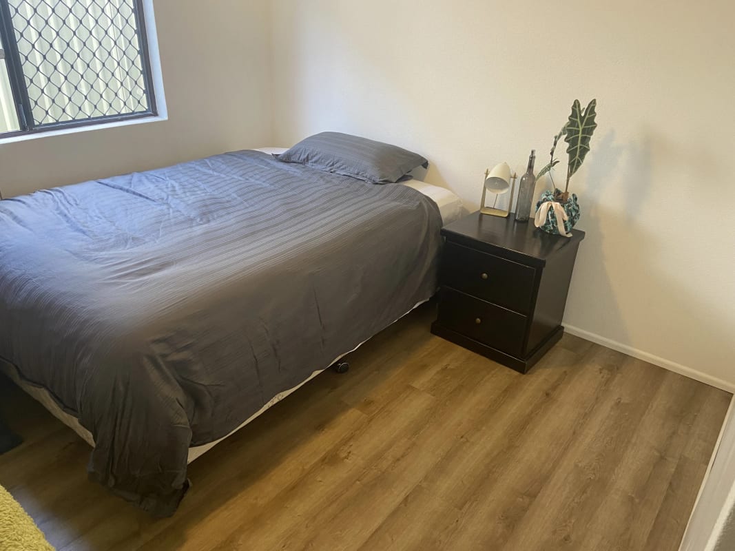 Room for Rent in Edge Hill, Cairns 185, Furnished...