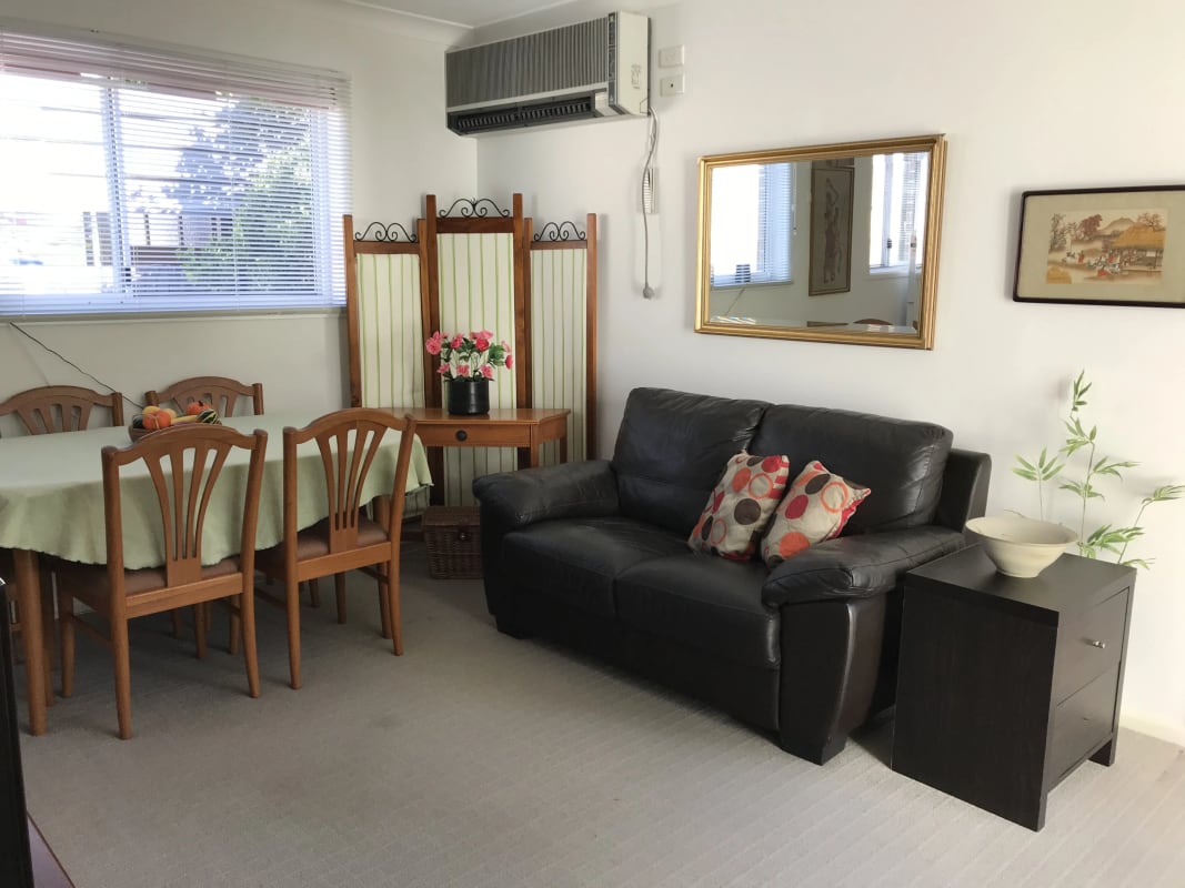 Granny Flat for Rent in Chatswood, Sydney 400, Fu...