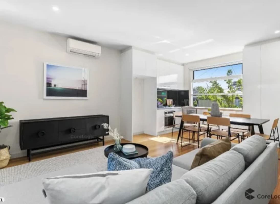 Room for Rent in Kingsville, Melbourne 300, Flexi...