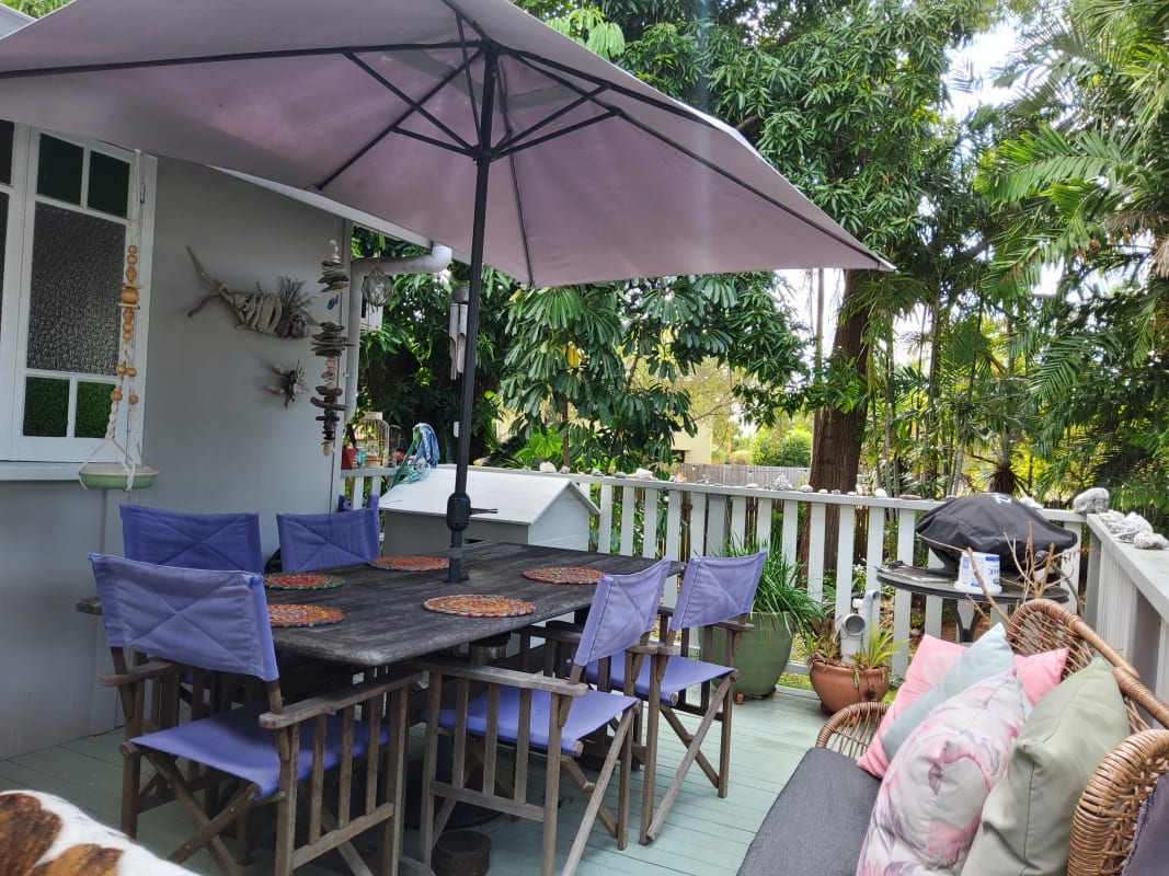 Room for Rent in Hyde Park, Townsville 200, Furni...