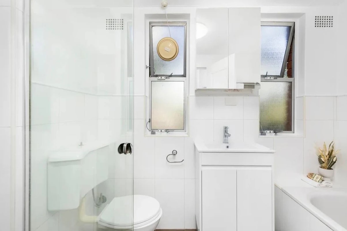 Room for Rent in Lane Cove North, Sydney 380, Fle...