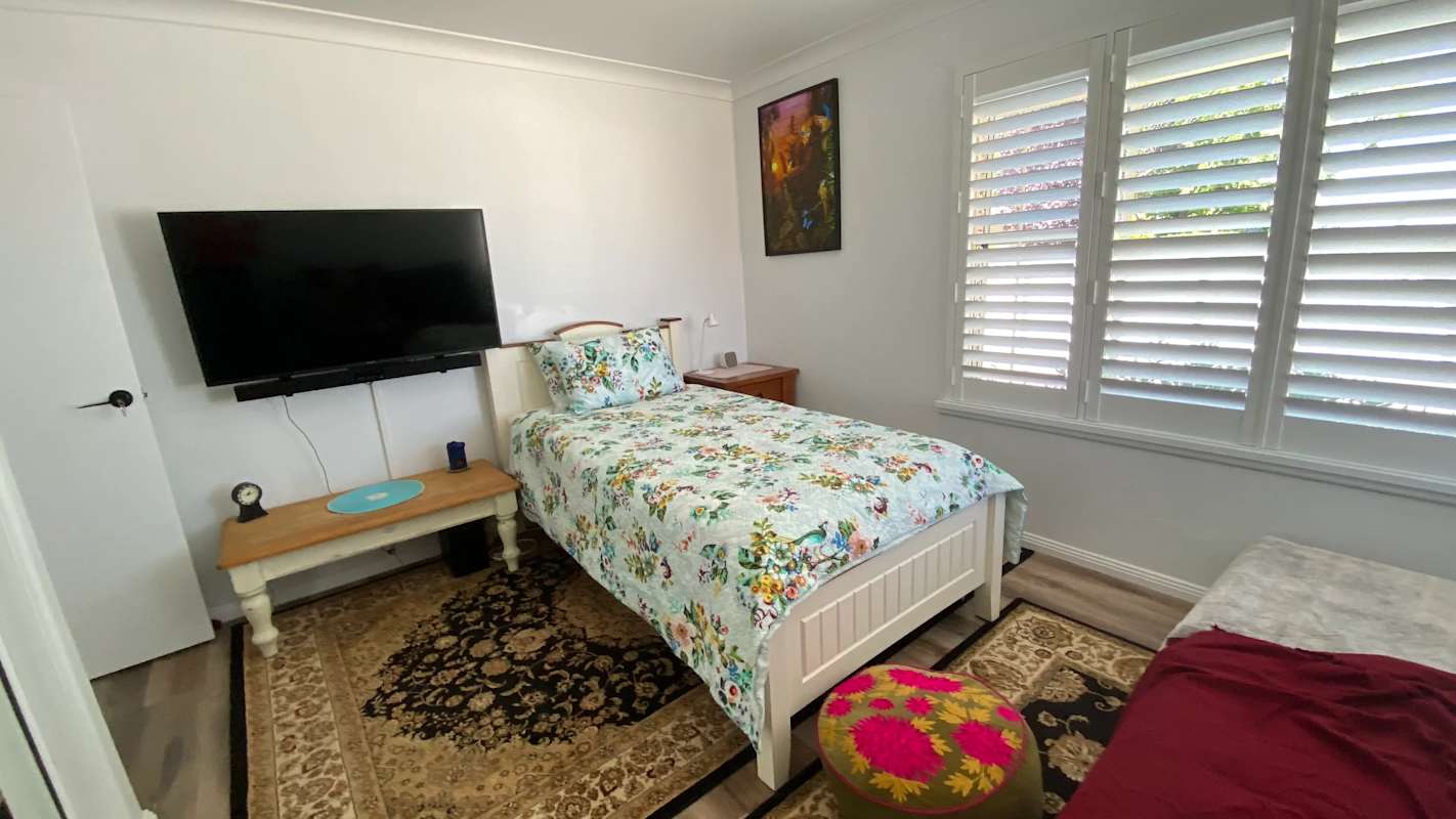 Room for Rent in Orange, NSW | $350, Furnished, Shar... | Flatmates.com.au