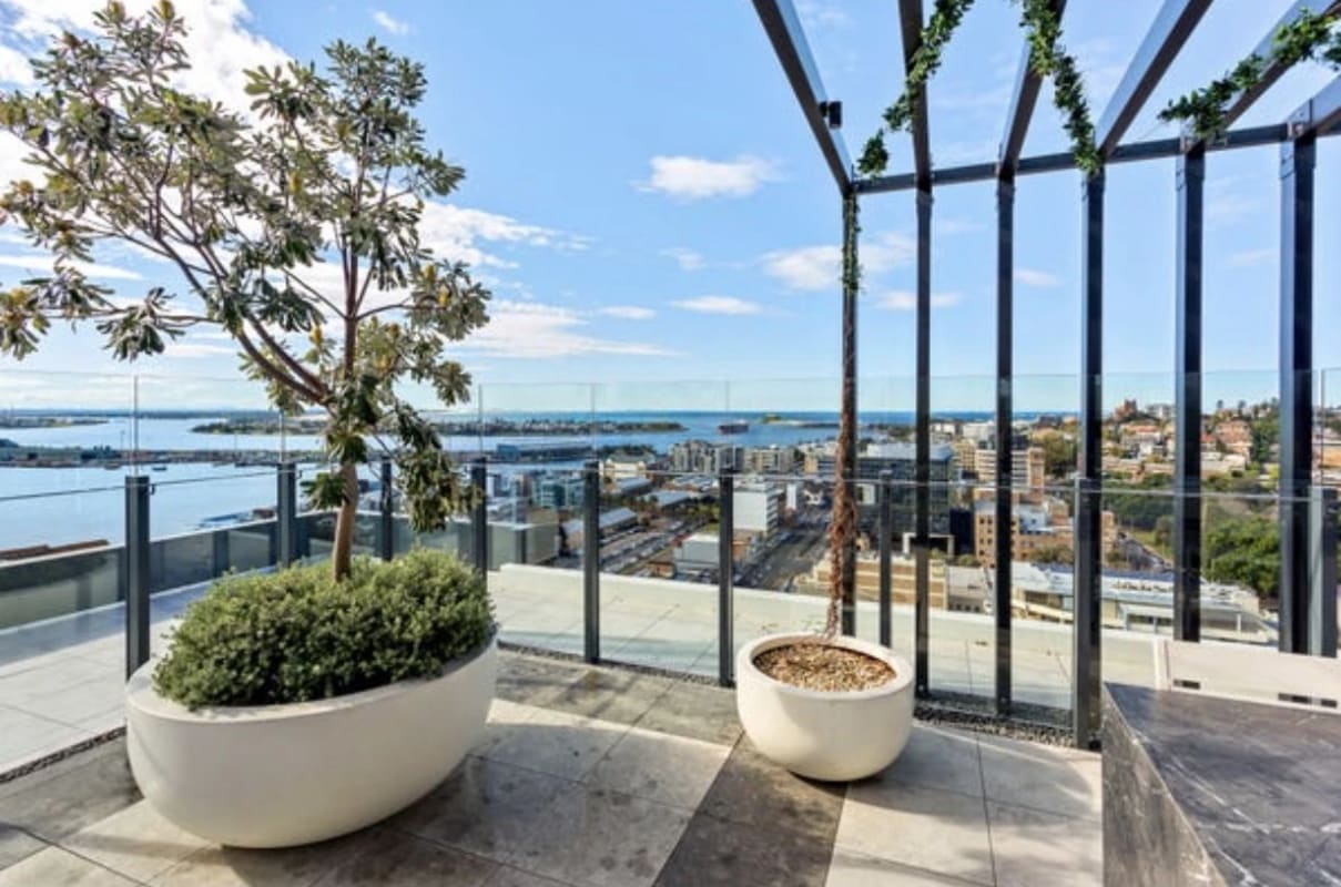 Whole Property for Rent in Newcastle, Newcastle 4...